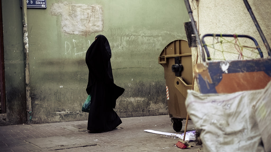 30 Street Shots with the X-Pro1 — photograph by Stephan Geyer