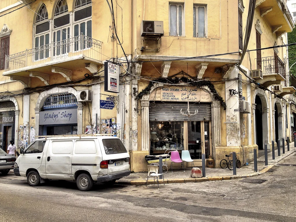 La wen ray7a inti? - iPhoneography of Beirut — photograph by Stephan Geyer