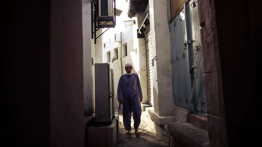 Muscat, Oman. An unexpected Canon 5D Tribute. — photograph by Stephan Geyer