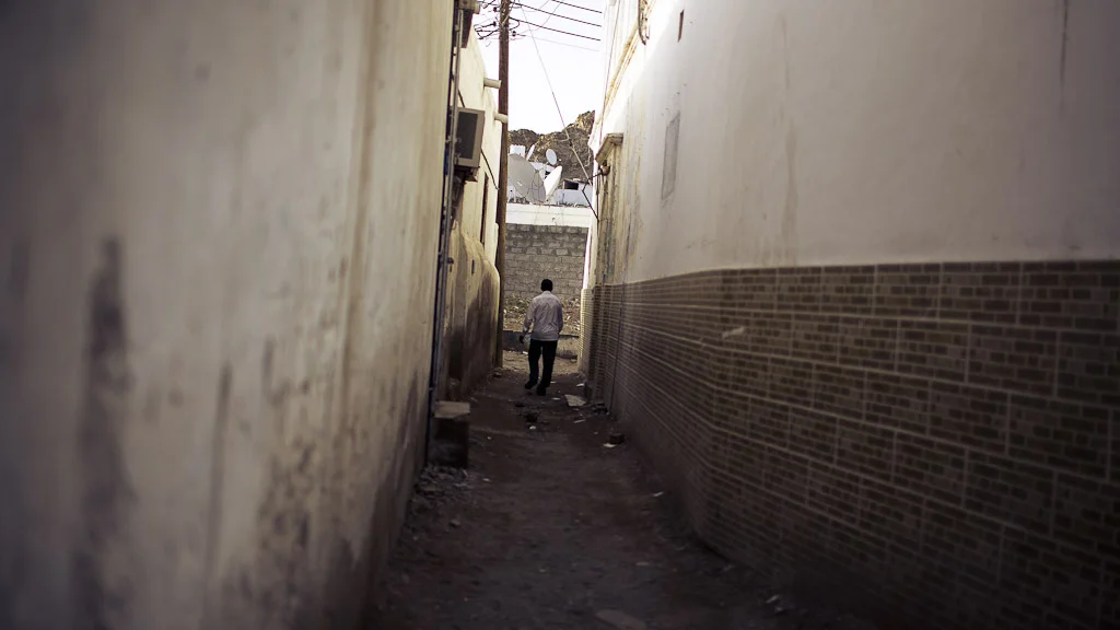 Muscat, Oman. An unexpected Canon 5D Tribute. — photograph by Stephan Geyer