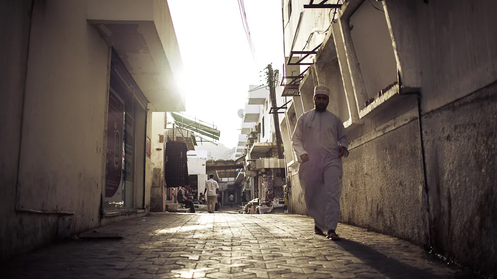 Muscat, Oman. An unexpected Canon 5D Tribute. — photograph by Stephan Geyer
